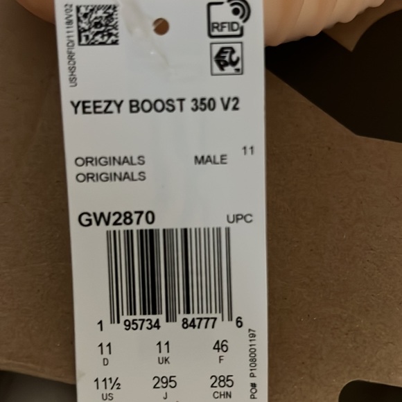 adidas gazelle silver green womens adidas Yeezy Foam RNR Clay Red (Kids), UK 3Y
